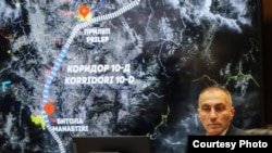 Вицепремиерот Артан Груби на седница на Влада на договорот за изградба на Коридорот 8 и 10Д.