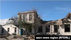 Наслідки обстрілу в Нікополі, фото ілюстративне