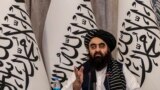 امیر خان متقي په کابل کې یوې غونډې ته وینا کوي - انځور له ارشیفه.