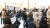 Протестующие говорят, что готовы встречать на площади Новый год.