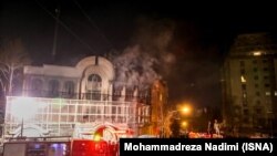  حمله به سفارت عربستان در تهران پس از اعدام شیخ نمر
