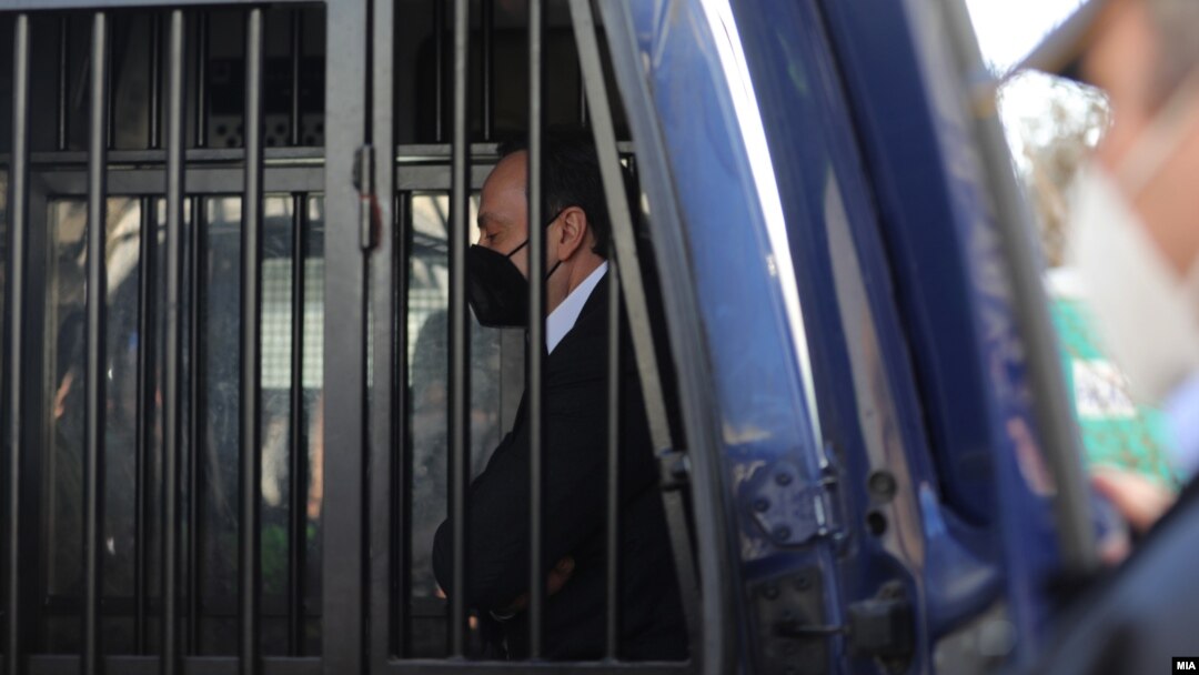 Полициско спроведување на Сашо Мијалков