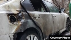 Распространившееся в социальных сетях фото сгоревшего автомобиля. 14 декабря 2020 года.