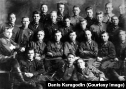 Співробітники та курсанти навчальних курсів НКВС. Новосибірськ, 1930-ті роки