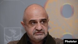 Երևանի տիկնիկային թատրոնի տնօրեն Ռուբեն Բաբայանը, արխիվ: