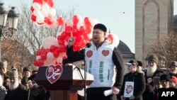Люди приехали на митинг не из почтения к Рамзану и не из страха перед ним. Идея противостояния богохульникам объединяет – как любая идея противостояния