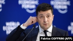 НАЗК «направило запити до відповідних органів із метою витребування документів, необхідних для проведення контролю своєчасності подання повідомлення про суттєві зміни в майновому стані президентом України»