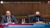 Руководитель фракции «Просвещенная Армения» Эдмон Марукян и член фракции Тарон Симонян на пресс-конференции, Ереван, 24 июня 2020 г.