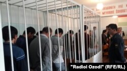Ҳамаи ин афрод соли гузашта бо иттиҳоми узвият дар ДИИШ дар Қубодиён ба зиндон маҳкум шуданд.