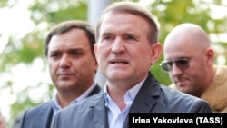 Голова АРМА повідомила 17 квітня, що Агентство готує до реалізації 264 картини, що належали Віктору Медведчуку