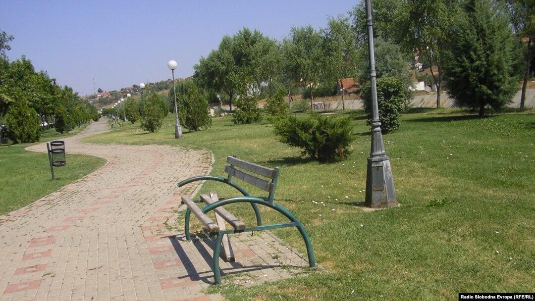 Кејот во Куманово.