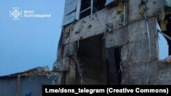 Наслідки одного з попередніх російських ударів по Кременчуку, фото ілюстративне