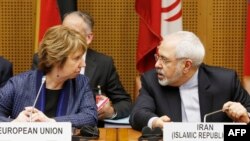 محمدجواد ظریف، وزیر خارجه ایران و کاترین اشتون، مسئول سیاست خارجی اتحادیه اروپا، ریاست نشست عمومی صبح سه‌شنبه را بر عهده داشتند