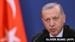  اردوغان روز چهارشنبه برای گفت‌وگو درمورد همکاری با هدف برقراری آتش بس در لیبی به تونس سفر کرد.